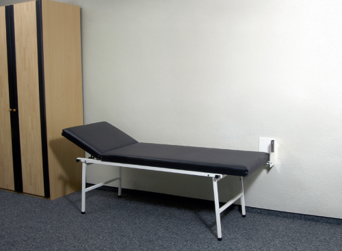 Holthaus Untersuchungs- und Massageliege Wandklappmodell Wandklappliege 190x70cm